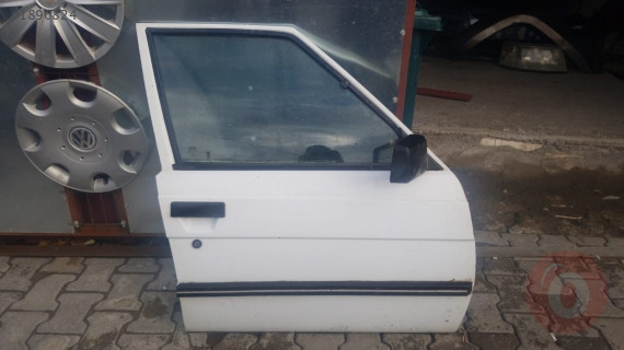 Renault r9 sağ ön kapı orijinal beyaz