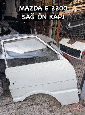 Mazda e-2200 sağ ön kapı orjinal dolu