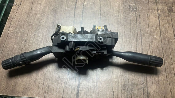 Mazda 323 1994 model far sinyal kolu