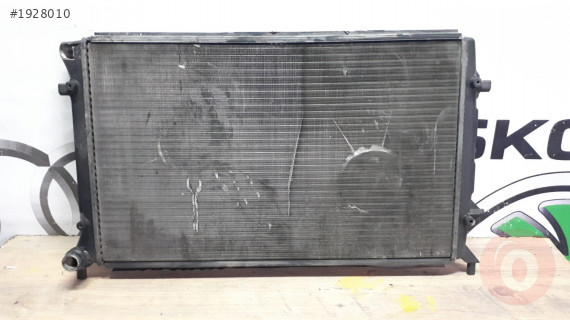 VOLKSWAGEN CADDY SU RADYATÖRÜ ÇIKMA 1k0121251r