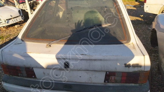 89-92 ford escort çıkma bagaj kapağı