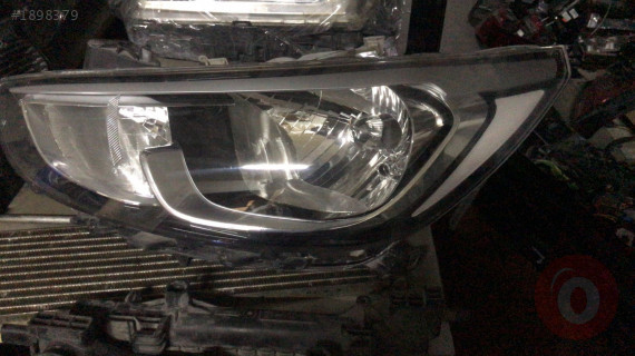 HYUNDAİ İ20 SAĞ FAR ÇIKMA