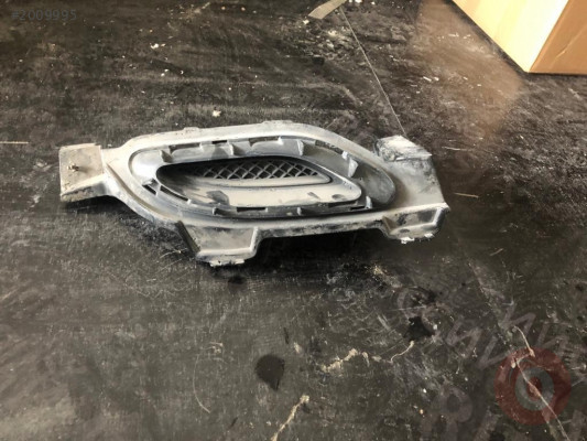 MERCEDES C W205 ARKA TAMPON DETAYI A2058850456