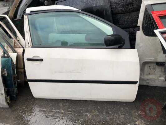 FORD FİESTA SAG ÖN KAPI TEK KAPI