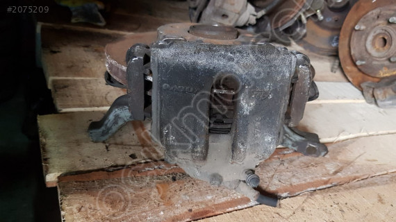 volvo 850 çıkma sağ ön kaliper