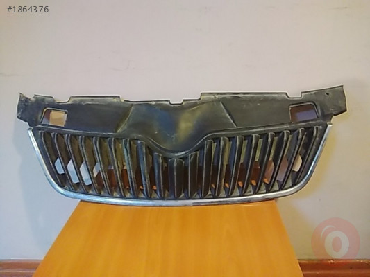 Skoda fabia 08-15 ön panjur krom  orj çıkma 5J0853668C