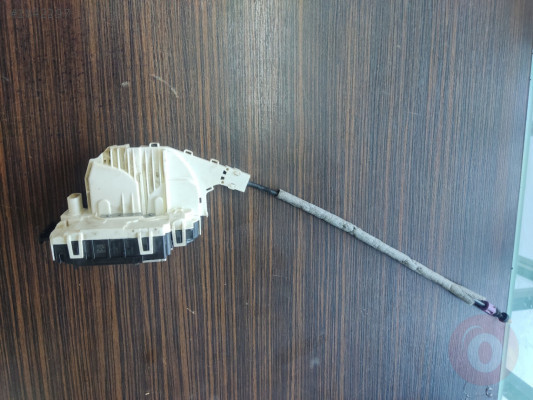 A2040085899 Mercedes CLS sağ ön kapı kilidi