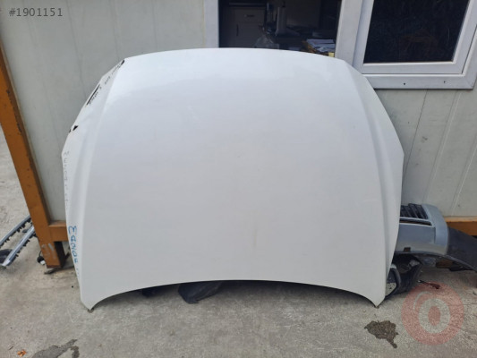 Mazda 3 motor kaputu (çıkma orjinal)