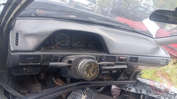 mazda 323 sedan çıkma torpido dolu