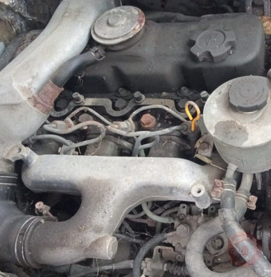 1998 model nissan urvan 2.5 çıkma gaz kelebeği