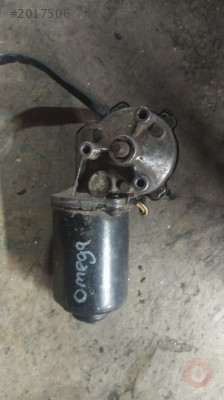 Opel OMEGA on silecek motoru çıkma