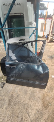 MERCEDES CLK 220 SAĞ ÖN KAPI