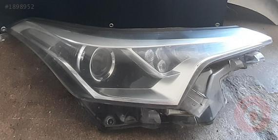 TOYOTA CHR 2016-18 ÇIKMA SAĞ FAR