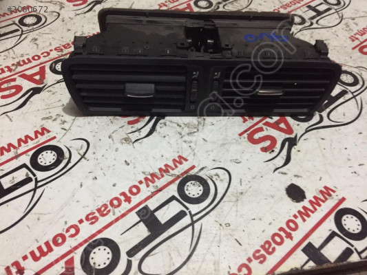 CC PASSAT ORTA DİFUZÖR 3C2.819.728.E