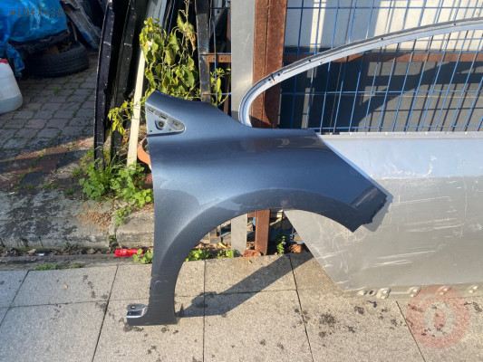 Renault Clio 4 çıkma sağ ön çamurluk
