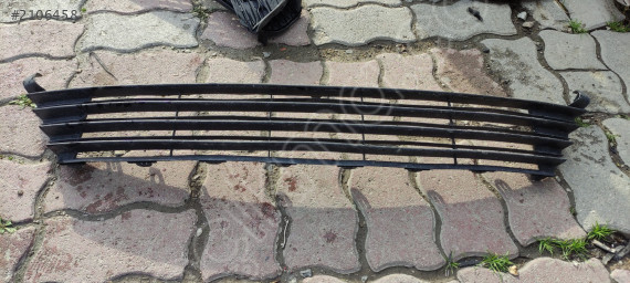 Toyota Corolla ön tampon ızgarası