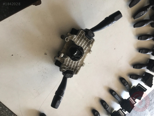 FORD CONNECT FAR SINYAL KOLU
