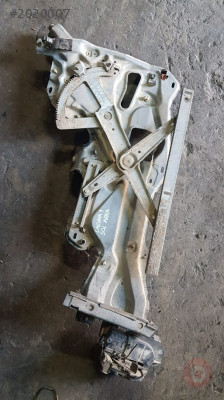 Renault laguna 1 sol arka cam krikosu çıkma