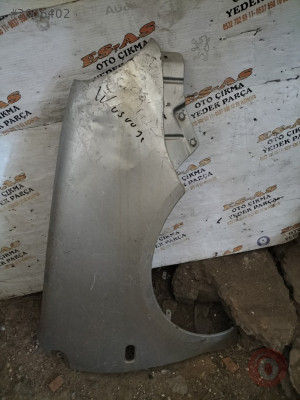 Volkswagen Polo çıkma sağ ön çamurluk 2002-2005 çift farlı