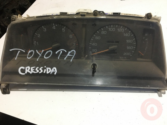 Toyota Cressida Gösterge Paneli (Kilometre Saati)