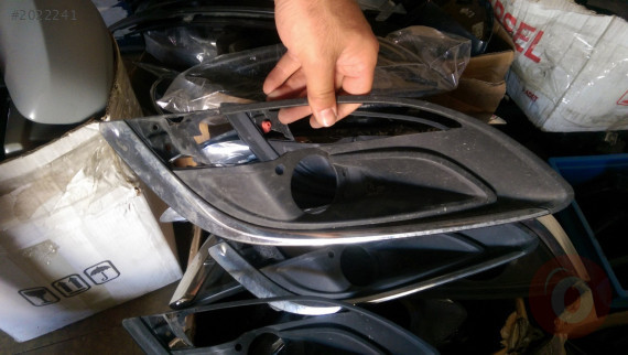 ASTRA J SİS KAPAĞI