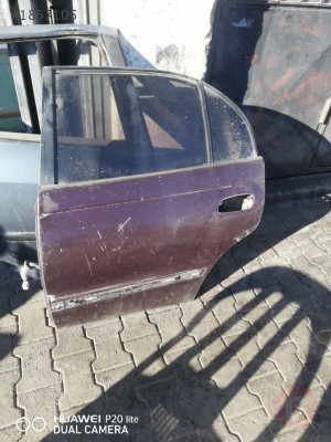 Toyota carina sol arka kapı çıkma orjinal hatasız