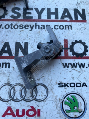 5H0833402A volkswagen golf 8 sağ arka kapı menteşesi
