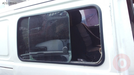 hyundai starex  orta kapı camı