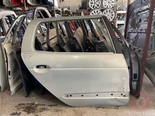 RENAULT MEGANE 1 VAGON SAĞ ARKA KAPI ÇIKMA
