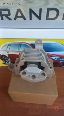 OPEL ASTRA J SAĞ MOTOR KULAĞI SIFIR. OTO ERKAN ÜNYE