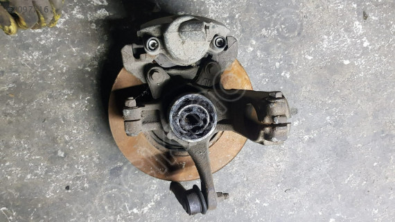 Ford fiesta sağ ön taşıyıcı çıkma