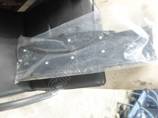 PEUGEOT 2008 SAĞ ARKA KAPI BANDI