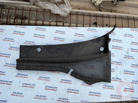 PASSAT B8 CAM ÖNÜ IZGARASI SIFIR YS OEM:3G1819403