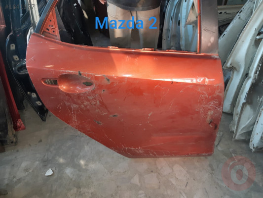 Mazda 2 sağ arka kapı