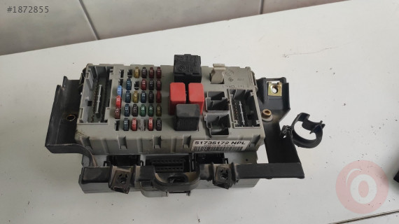 51735172 FİAT DOBLO İÇ SİGORTA KUTUSU