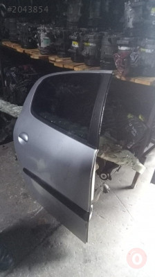 Peugeot 206 sağ arka kapı çıkma