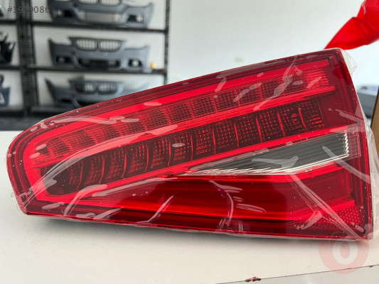 AUDİ A4 SAĞ SOL İÇ STOP LED SIFIR 8K5945093AC 8K5945094AC