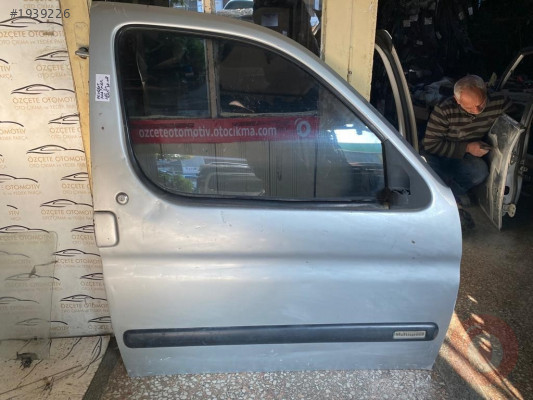 PEUGEOT PARTNER SAĞ ÖN KAPI LASTİĞİ 1998-2008 MODEL