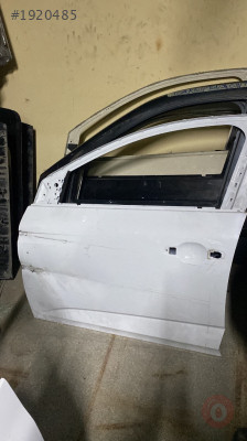 Renault megan dört çıkma sol ön kapı