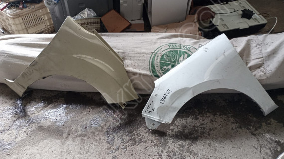 FORD FİESTA 12-17.Sağ ön çamurluk