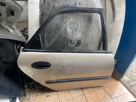 Renault Laguna 1 sağ arka kapı hatasız