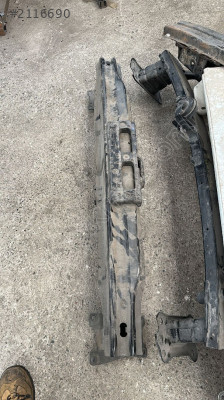 VW JETTA B7 ARKA TAMPON DEMİRİ MG OTO