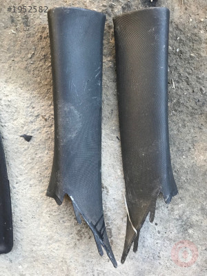 Chevrolet camaro çıkma ön cam direk plastiği