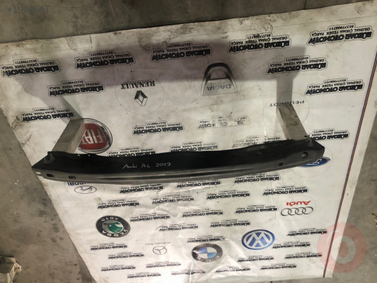 6060/6082 Audi A4 2013 model  arka Tampon demiri