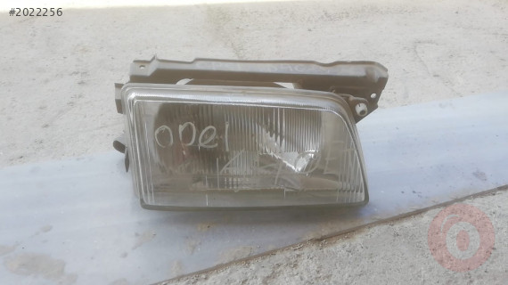 OPEL KADETT SAĞ FAR.OTO ERKAN ÜNYE