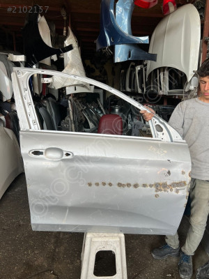 Fiat egea Orjinal çıkma sol ön kapı