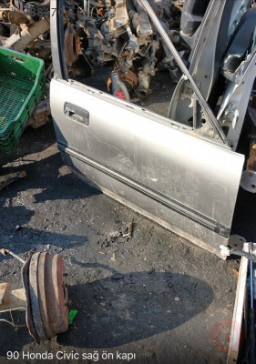 Honda Civic sağ ön kapı