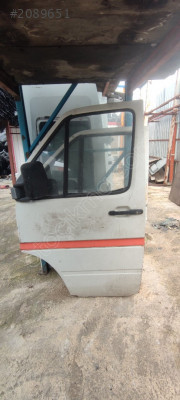 MERCEDES SPRİNTER 313 SOL ÖN KAPI