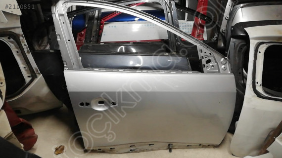 RENAULT FLUENCE SAĞ ÖN KAPI