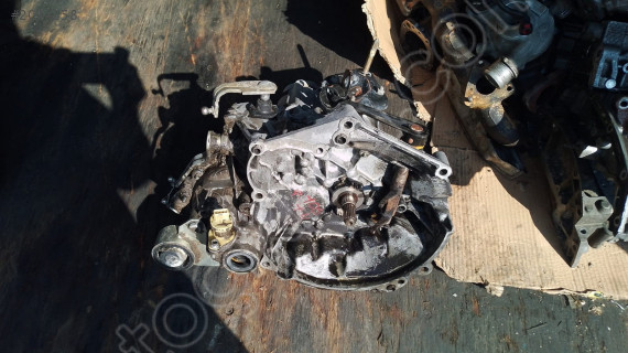 PEUGEOT 106 1.4 BENZİNLİ ŞANZIMAN ÇEVİK OTO BURSA